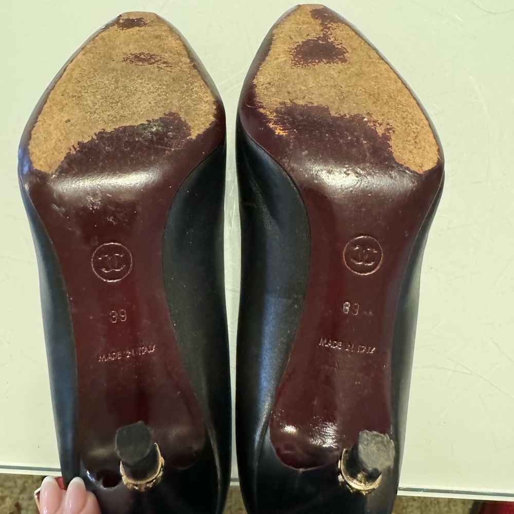 CHANEL Black Leather Heels - Picture 5 of 8